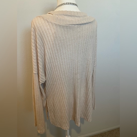 Beige Ribbed Soft Sleeveless Top 2 Piece - Picture 7 of 8